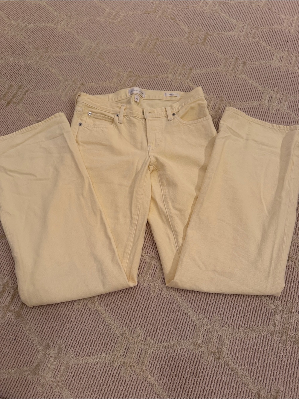 Amelia gray frame jeans Women's Pale Yellow Jeans - Classic Fit 25